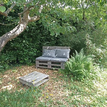 L'Echappee Au Jardin, Yourte Bucolique Godinne Buitenkant foto