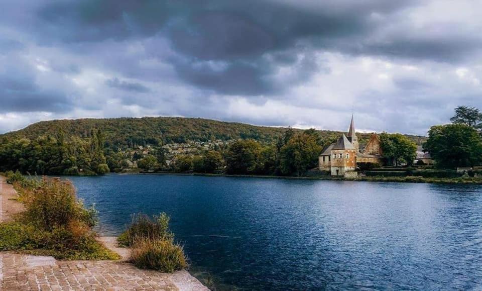 L'Echappee Au Jardin, Yourte Bucolique Godinne Buitenkant foto