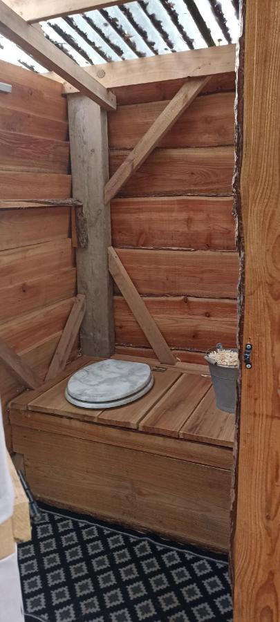 L'Echappee Au Jardin, Yourte Bucolique Godinne Buitenkant foto